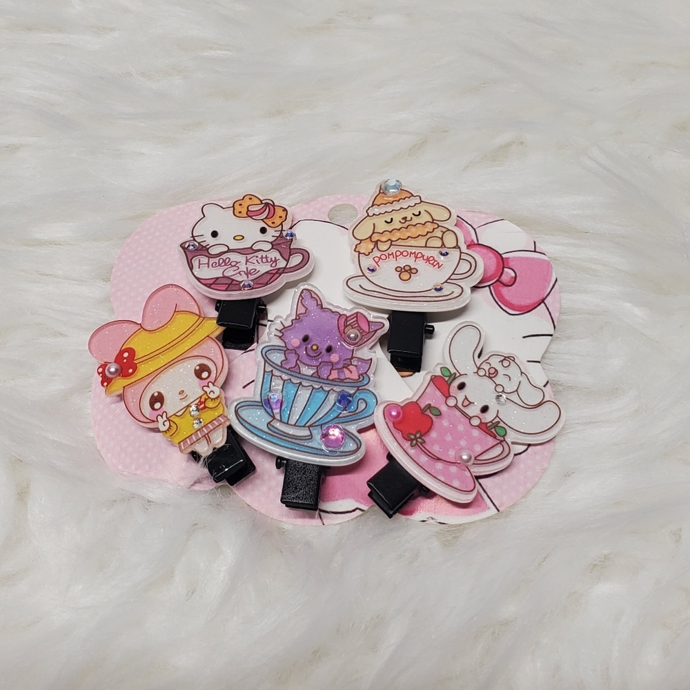 💖10 FOR 20💖Sanrio Cartoon Hair Clips - Pink and White hello Kitty
